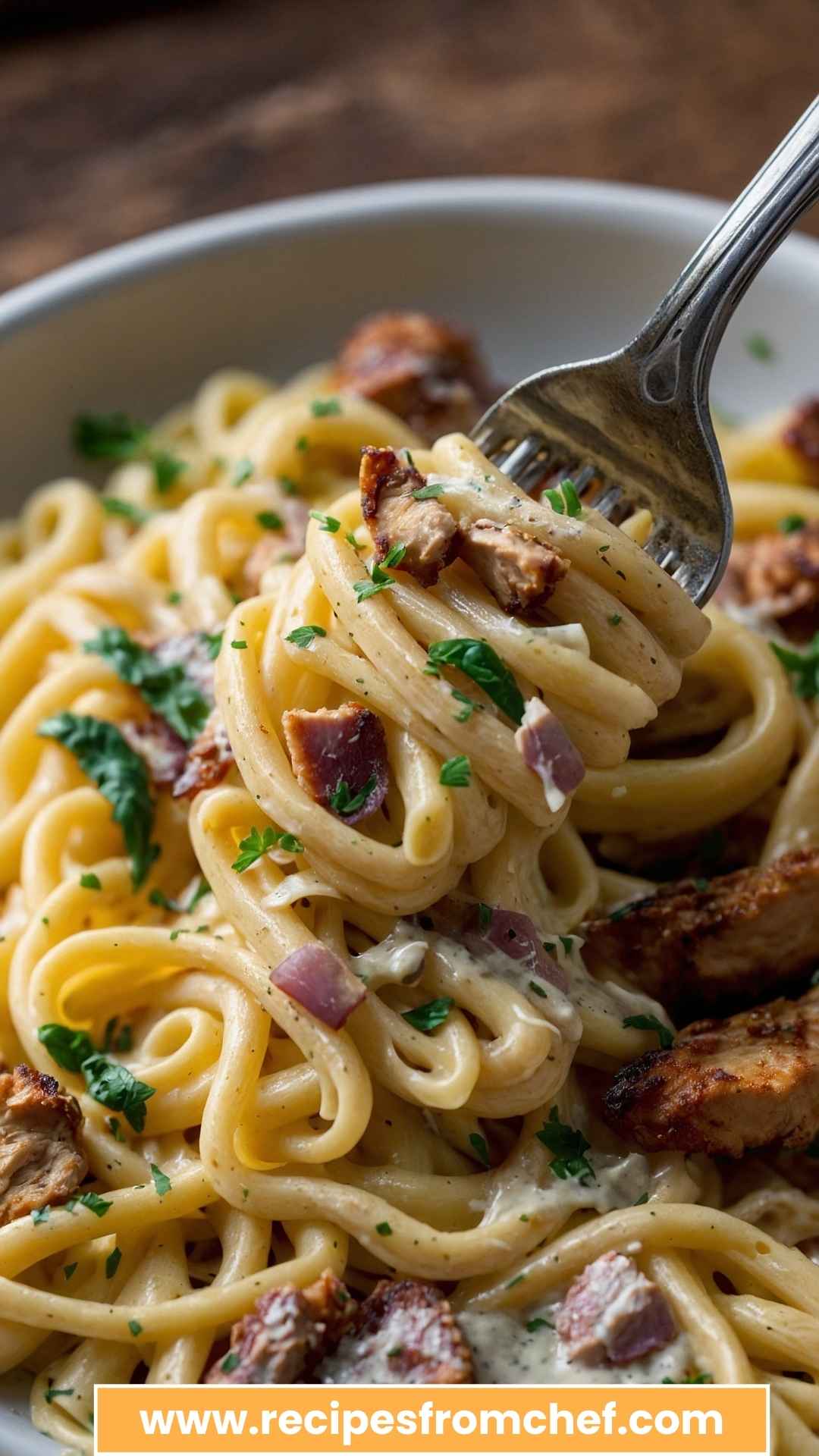 Best Easy Chicken Pasta Carbonara Recipe