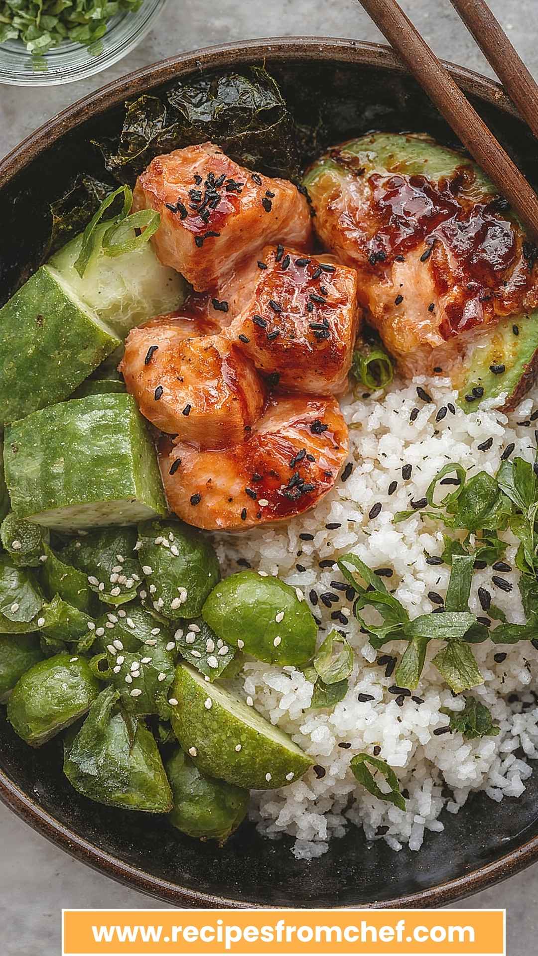 How to Make Salmon Rice Bowl How to Make Salmon Rice Bowl