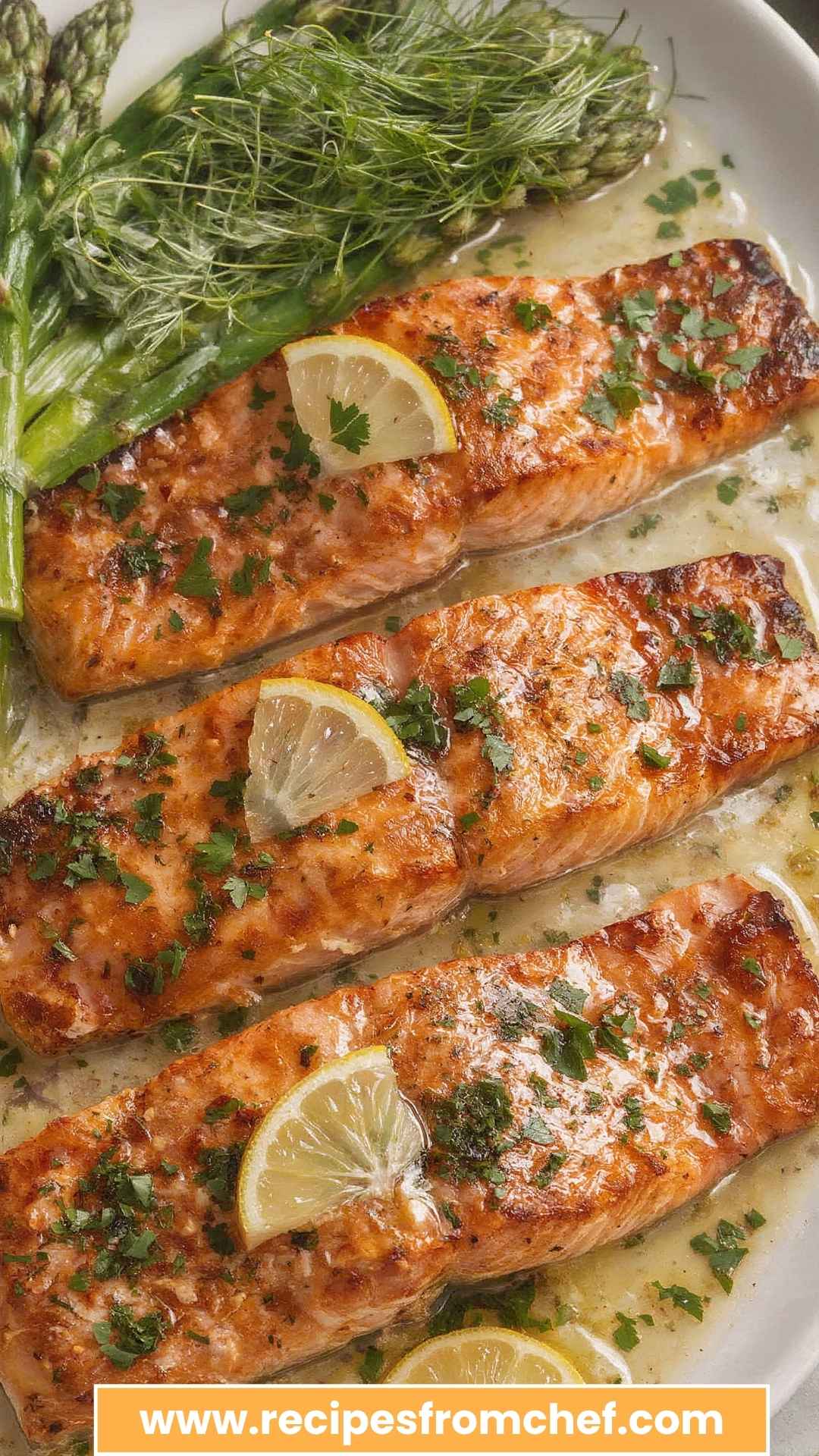 How to Make Skillet Seared Salmon with Garlic Lemon Butter Sauce